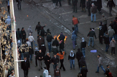 Yüksekova'da 15 Şubat gerginliğinden fotoğraflar - 14-02-2010 25