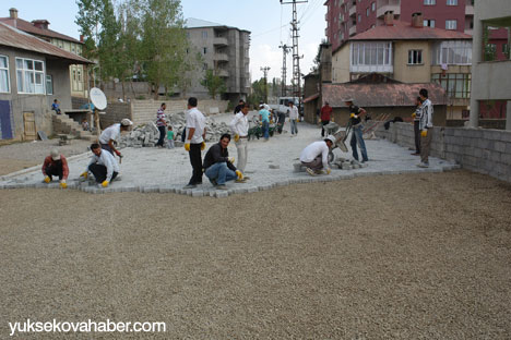 Parke Taşı döşeme çalışmaları devam ediyor 15