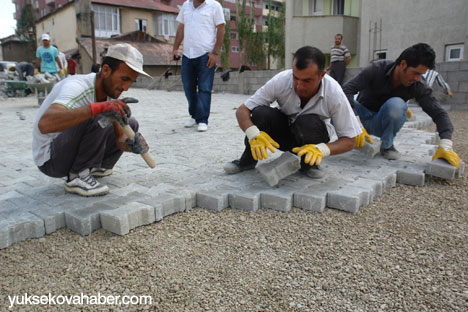 Parke Taşı döşeme çalışmaları devam ediyor 19