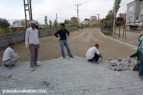 Parke Taşı döşeme çalışmaları devam ediyor 21