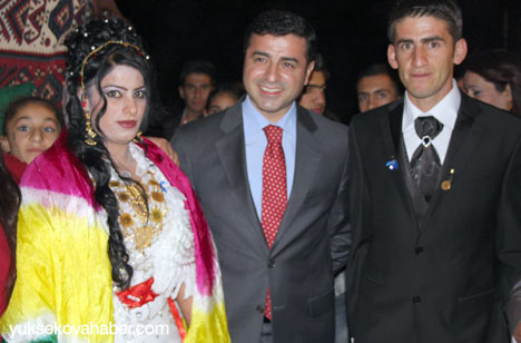 Yüksekova Düğünleri (06-07 Ekim 2012) 30