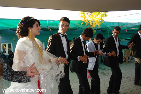 Yüksekova Düğünleri (06-07 Ekim 2012) 38