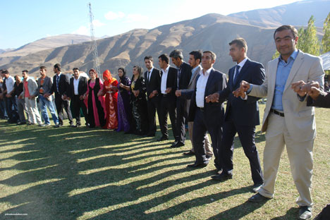 Yüksekova Düğünleri - Foto Galeri - (20-21 Ekim  2012) 57