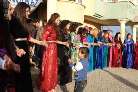 Yüksekova Düğünlerinden Fotoğraflar (03-04 Kasım  2012) 175