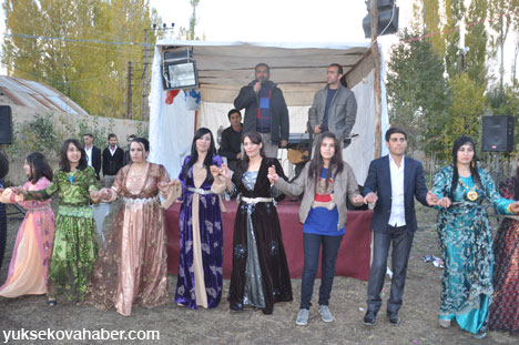 Yüksekova Düğünlerinden Fotoğraflar (03-04 Kasım  2012) 86