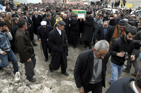 Ahmet Zeydan uğurlandı. 18