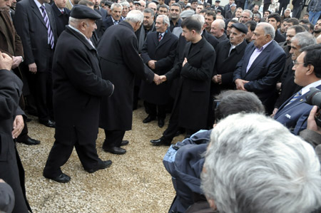 Ahmet Zeydan uğurlandı. 26