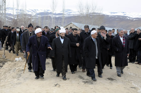 Ahmet Zeydan uğurlandı. 28