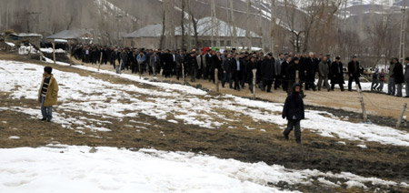 Ahmet Zeydan uğurlandı. 30