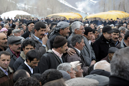 Ahmet Zeydan uğurlandı. 42