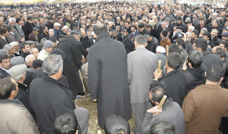 Ahmet Zeydan uğurlandı. 43