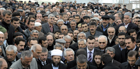 Ahmet Zeydan uğurlandı. 49