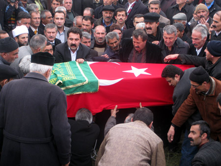 Ahmet Zeydan uğurlandı. 63