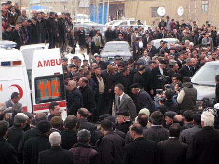 Ahmet Zeydan uğurlandı. 74