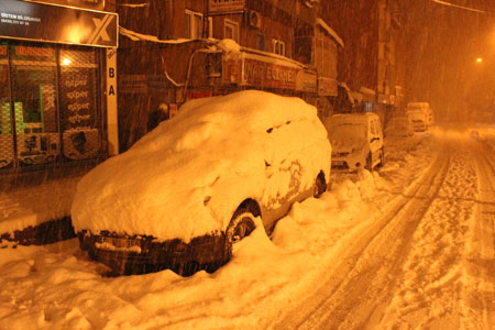 Hakkari kar esaretinde 17