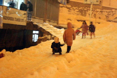 Hakkari kar esaretinde 25