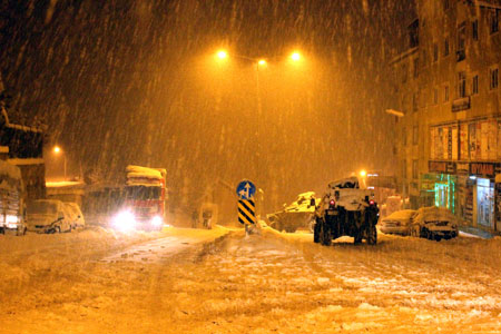 Hakkari kar esaretinde 38