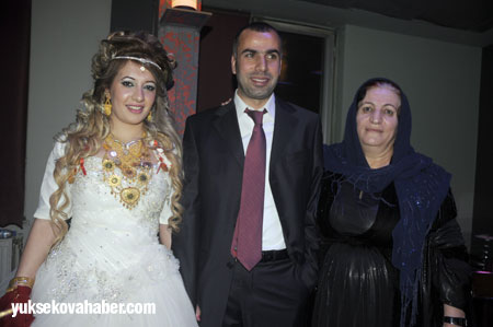 Yüksekova'da yapılan Telsaç ailesinin düğününden kareler 22