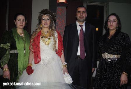 Yüksekova'da yapılan Telsaç ailesinin düğününden kareler 24