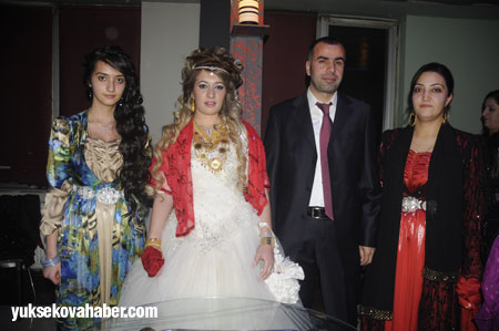 Yüksekova'da yapılan Telsaç ailesinin düğününden kareler 25