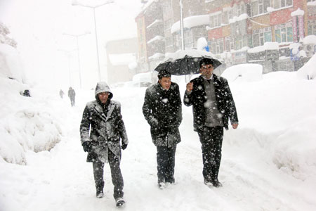 Hakkari'de Beyaz Esaret 18