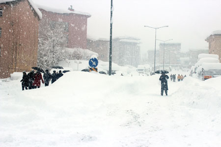 Hakkari'de Beyaz Esaret 66