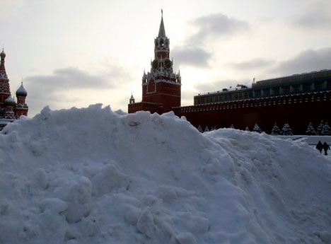 Moskova'ya yüzyılın kar yağışı 8