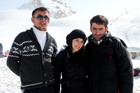 Hakkari'de kar festivali düzenlendi 105