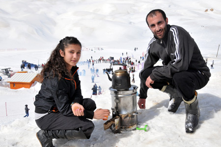 Hakkari'de kar festivali düzenlendi 2