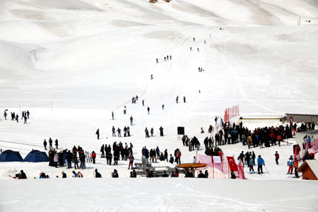 Hakkari'de kar festivali düzenlendi 36