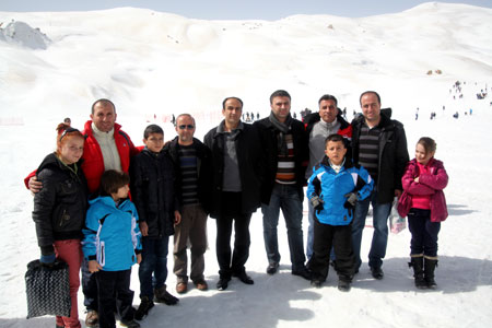 Hakkari'de kar festivali düzenlendi 49