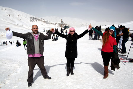 Hakkari'de kar festivali düzenlendi 53