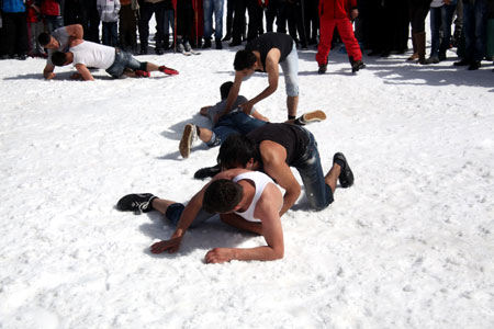 Hakkari'de kar festivali düzenlendi 60