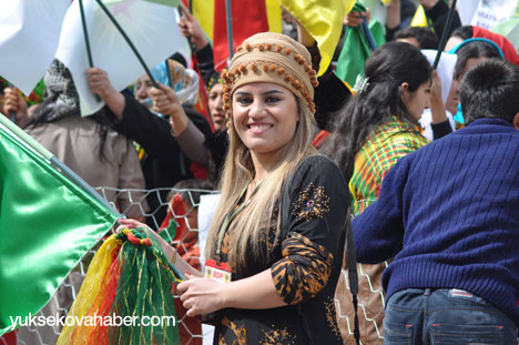 Yüksekova'da Newroz coşkusu 2013 123