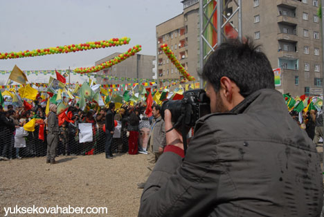 Yüksekova'da Newroz coşkusu 2013 250