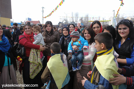 Yüksekova'da Newroz coşkusu 2013 377