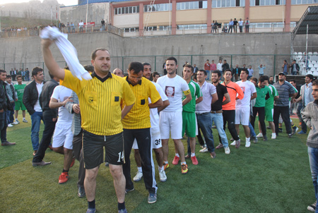 Guldexvîn Kültür Merkezi Newroz futbol turnuvası sona erdi 40