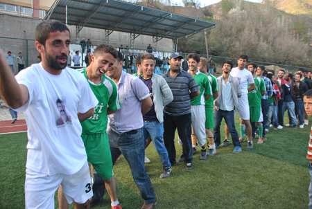 Guldexvîn Kültür Merkezi Newroz futbol turnuvası sona erdi 43