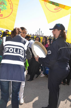 Kadınlar Ankara'da toplanmaya başladı 20