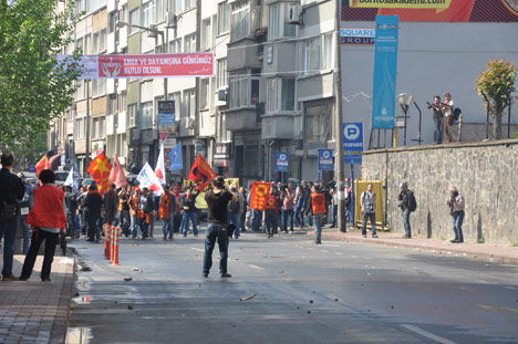 İstanbul'da 1 Mayıs'a müdahale (Foto: DİHA) 24