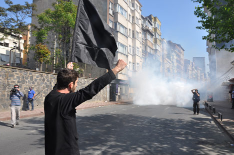 İstanbul'da 1 Mayıs'a müdahale (Foto: DİHA) 39