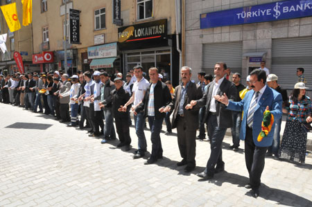 Emekçiler 1 Mayıs'ı halaylarla kutladı 46