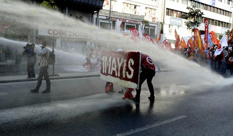 1 Mayıs'tan geri kalanlar 35