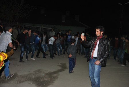 BDP'den Şemdinli’de 'Çözüm süreci' toplantı ve şöleni 27