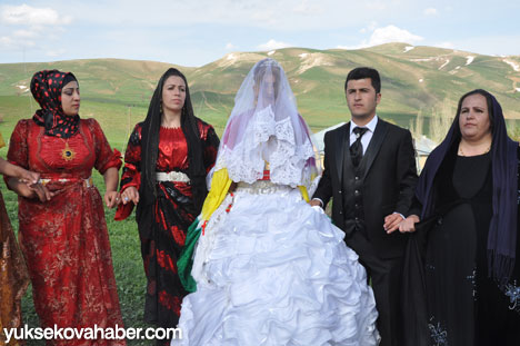 Yüksekova Düğünleri (04 05 Mayıs  2013) 34