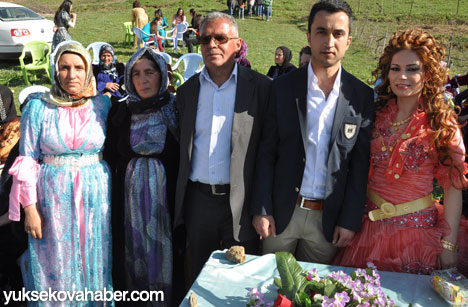 Yüksekova Düğünleri (04 05 Mayıs  2013) 36