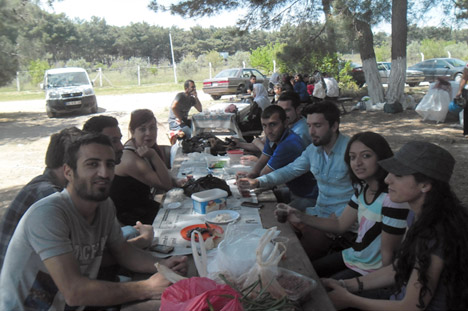 İzmir'deki Hakkarililer piknikte buluştu 2