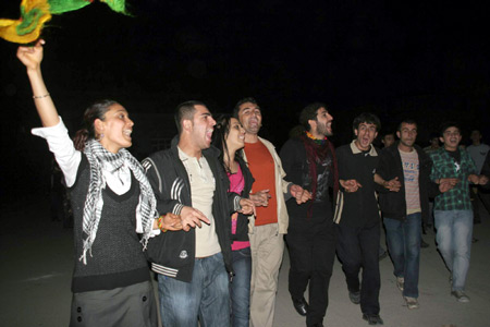 Diyarbakır, İstanbul ve Adana'da Newroz heyecanı 1