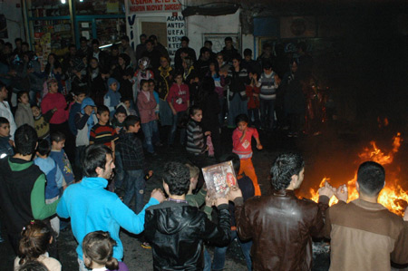 Diyarbakır, İstanbul ve Adana'da Newroz heyecanı 17