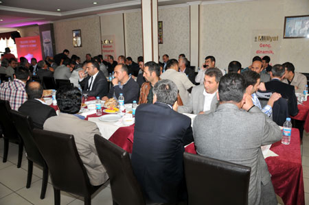 Hakkari'de 'Geleceğe yatırım toplantısı' 16